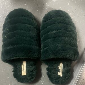Madewell Dark Green Plush Slippers